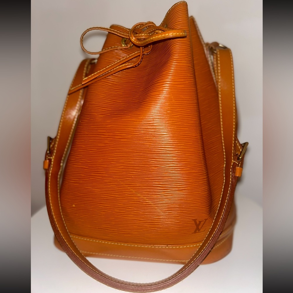 Louis Vuitton NOÉ Bag authentic